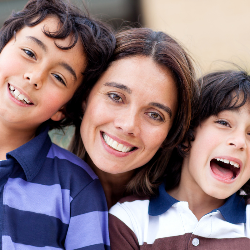 10 Songs in Spanish to Dedicate to Mothers